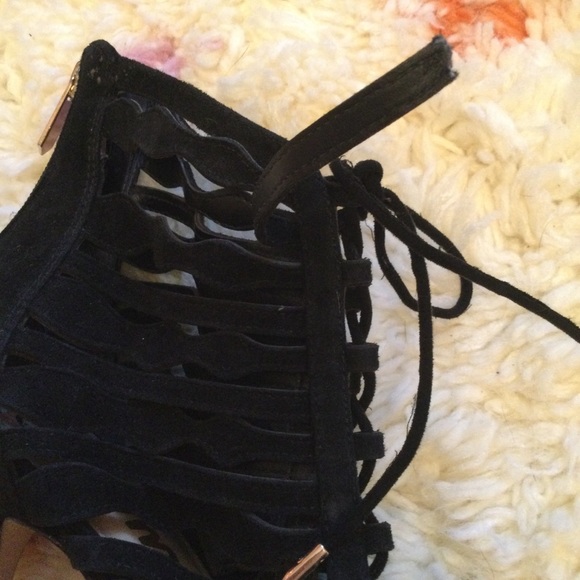 Sam Edelman Black Heels - Picture 2 of 2